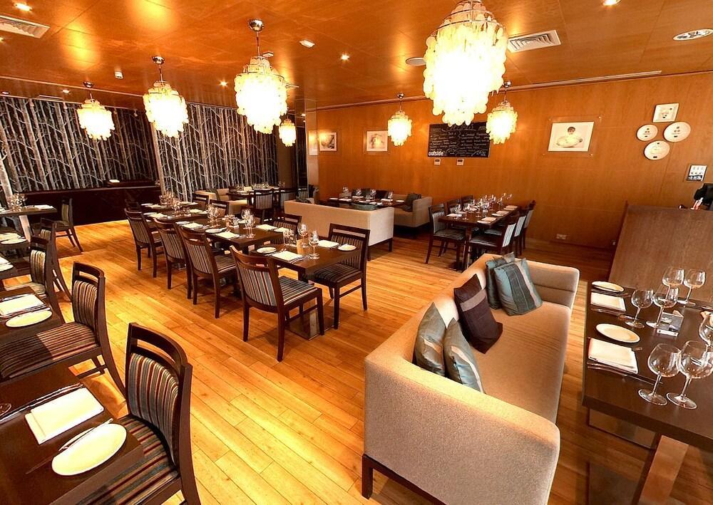 Beales Hotel 햇필드 외부 사진