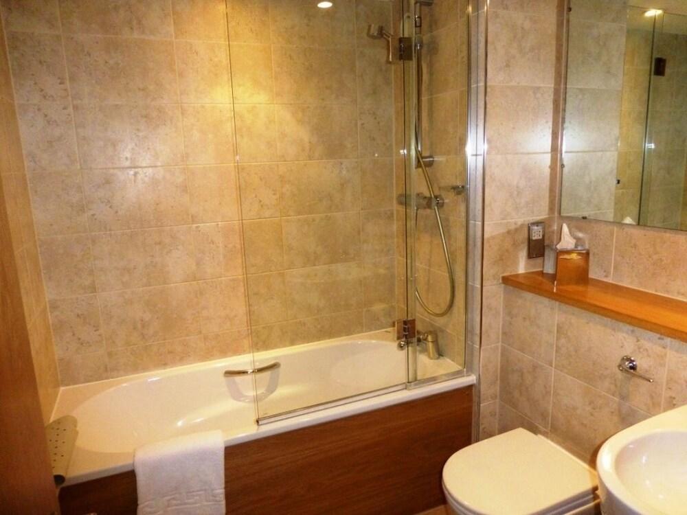 Beales Hotel 햇필드 외부 사진