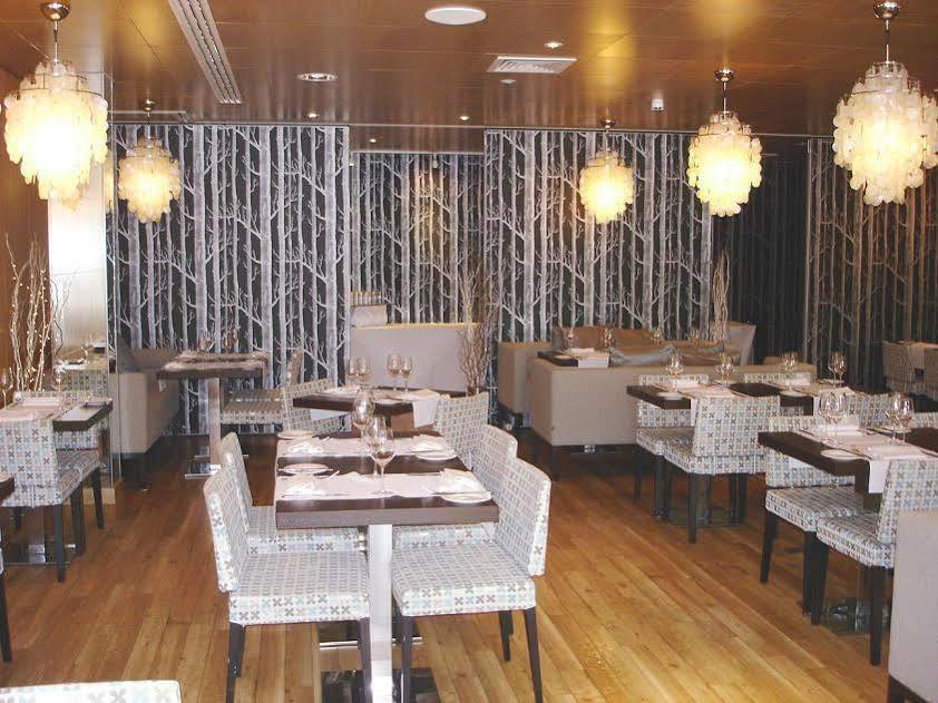 Beales Hotel 햇필드 레스토랑 사진